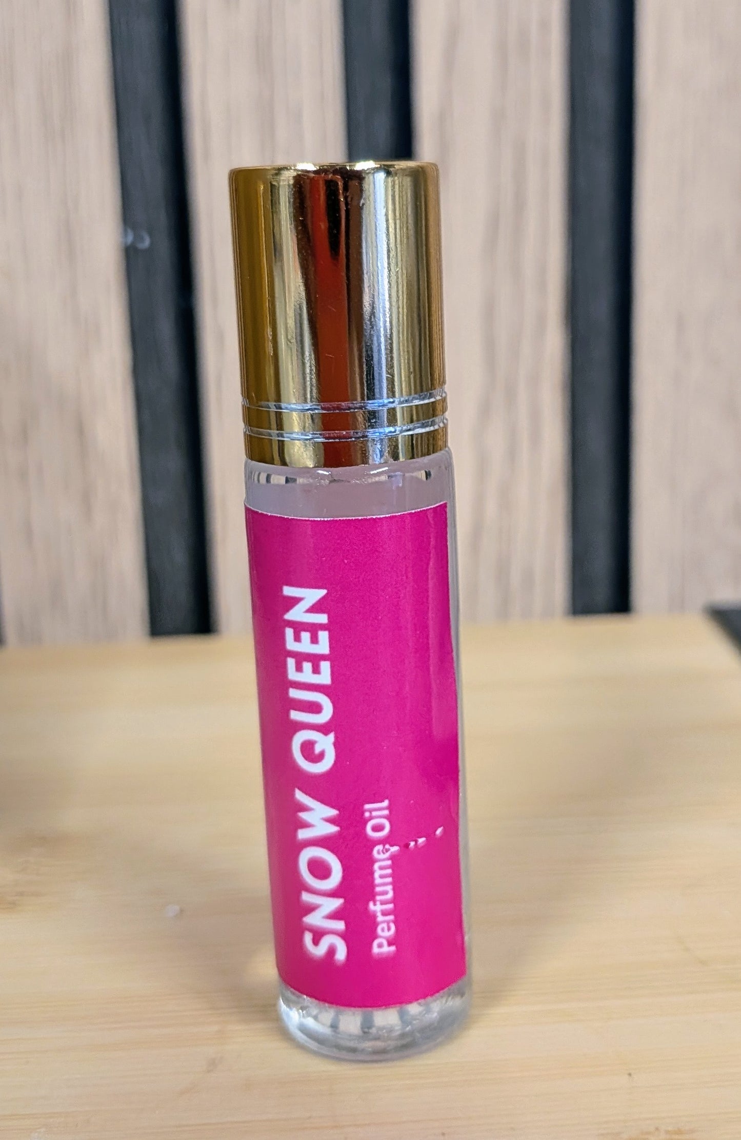 Perfume oil